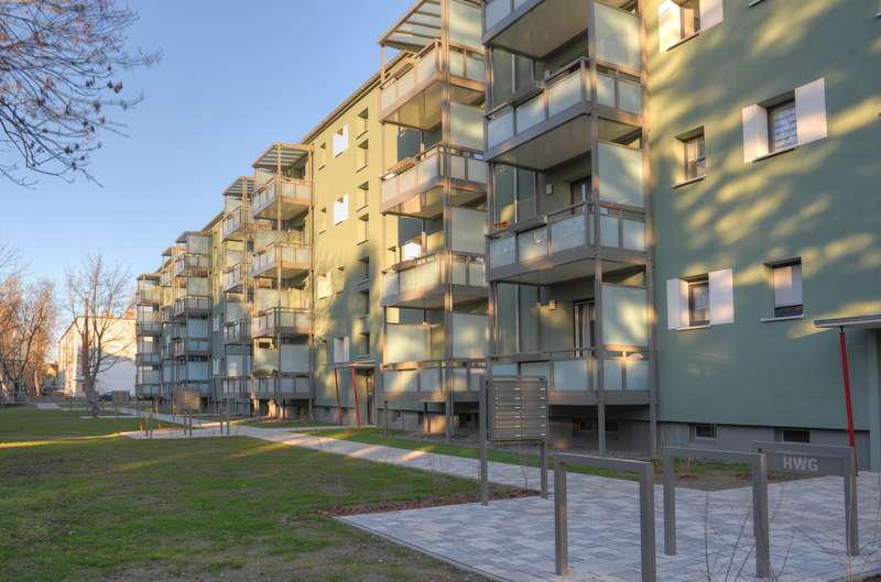 Wohnung zum Mieten in Halle 432,76 € 50.6 m²