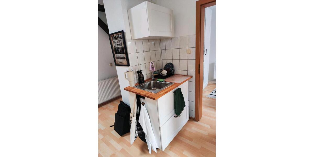 Dachgeschoßwohnung Halle (Saale) Büschdorf - 2.5 Zimmer, 47 m&sup2;, 380&euro; | Angebot:25829205