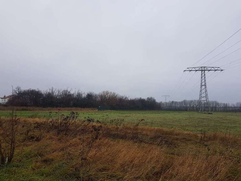 * Gewerbegrundstück zwischen Leipzig und Halle *