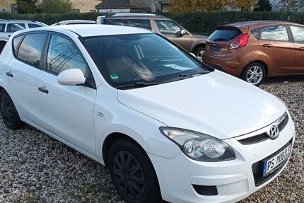 Hyundai i30 80.000 km 3.999 € Sandersdorf-Brehna 06792