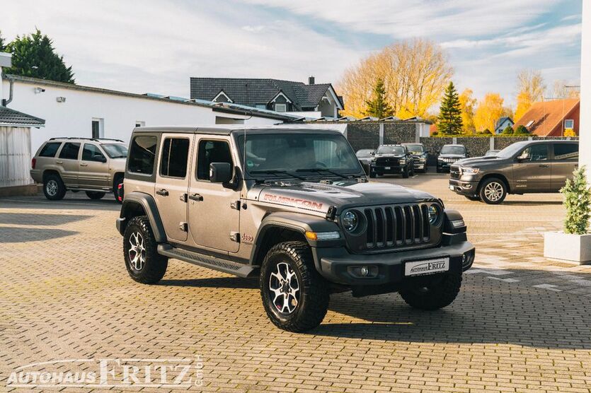 Jeep Wrangler 19.644 km 47.950 € Landsberg OT Oppin 06188