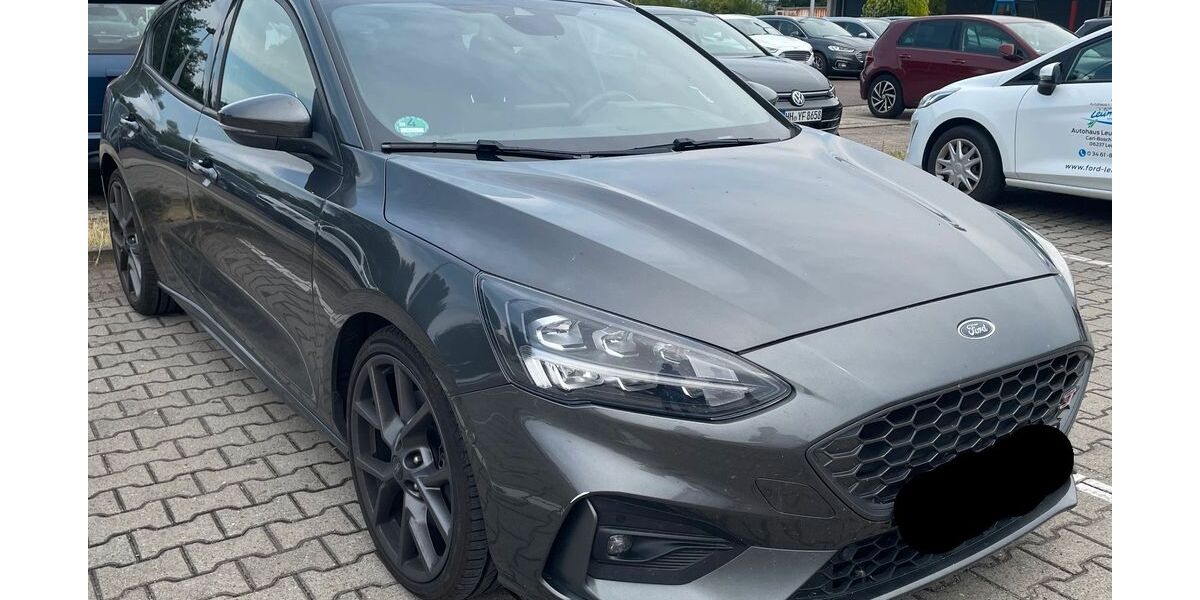 Ford Focus 116.898 km 16.899 &euro; Leuna 06237