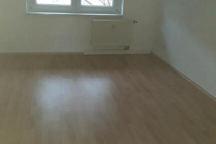 Wohnung Teutschenthal - 3 Zimmer, 58 m&sup2;, 279&euro; | Angebot:14524764