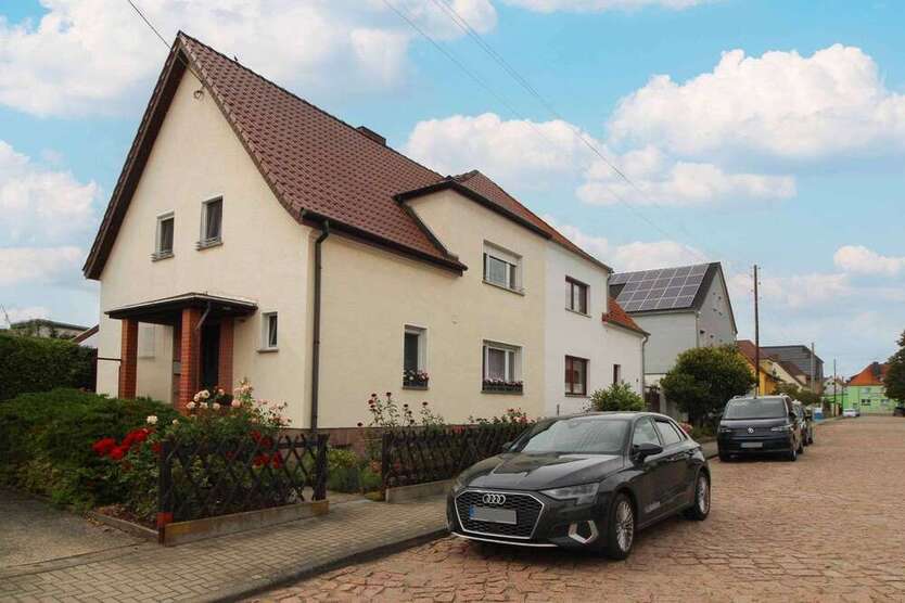 Haus zum Kaufen in Edderitz 230.000 € 133 m²