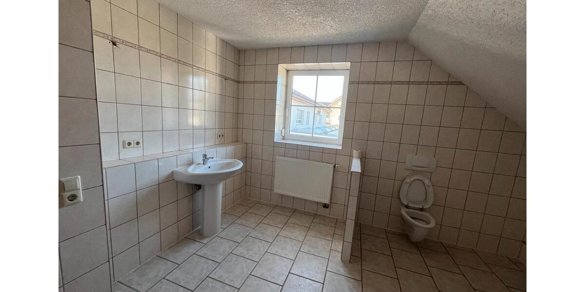 Doppelhaushälfte Markranstädt - 5 Zimmer, 180 m&sup2;, 1.500&euro; | Angebot:24720220