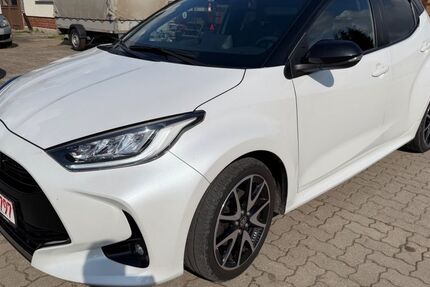 Toyota Yaris 46.632 km 14.990 &euro; Glauzig 06369