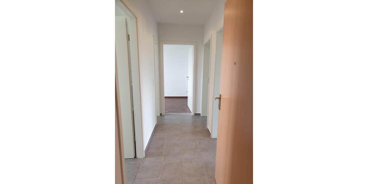 Etagenwohnung Halle (Saale) Silberhöhe - 3 Zimmer, 61 m&sup2;, 115.000&euro; | Angebot:26795605