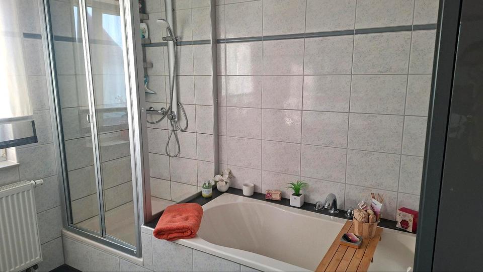 Doppelhaushälfte Schkopau - 6 Zimmer, 166 m&sup2;, 445.000&euro; | Angebot:26269396