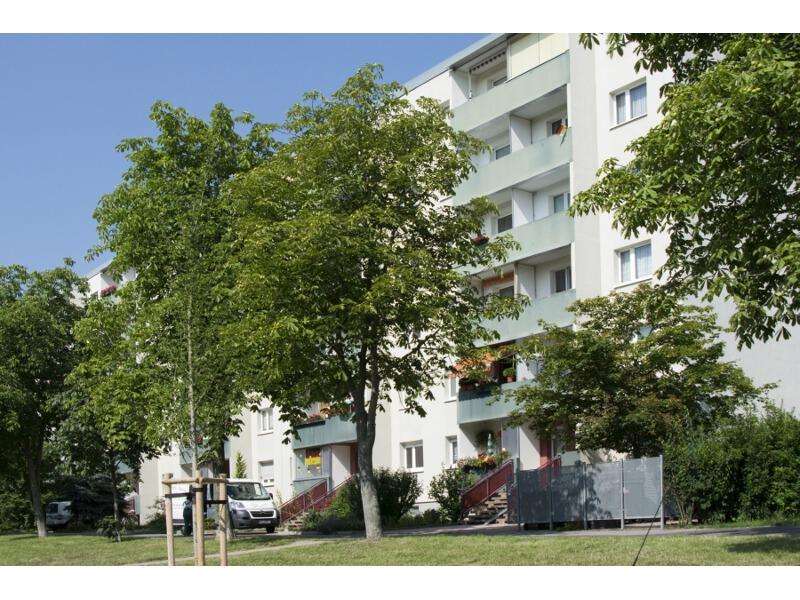 Wohnung zum Mieten in Halle (Saale) 331 € 56.65 m²