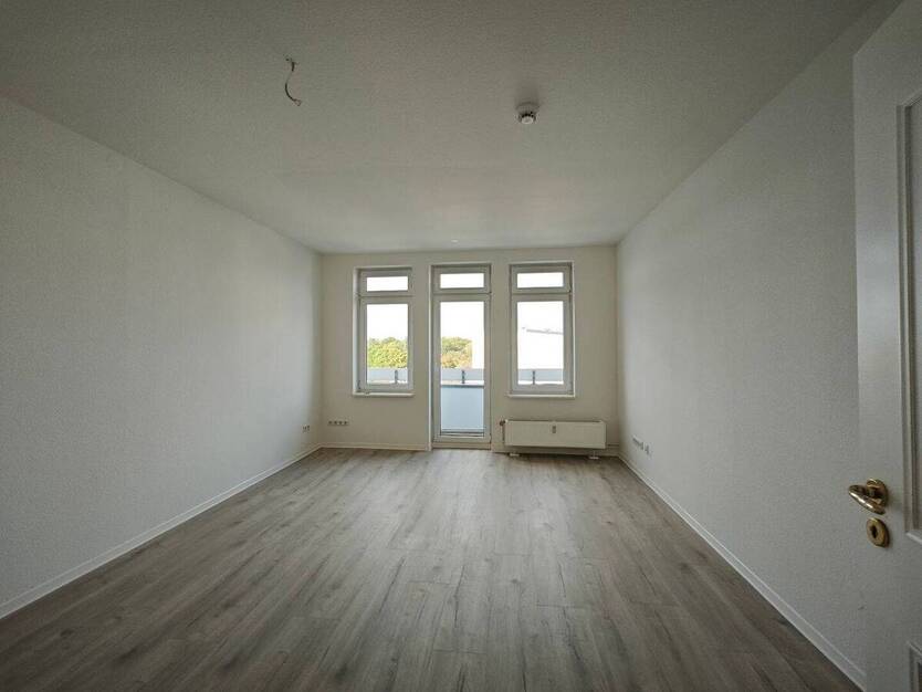 @ Sofort einziehen! Sanierte 4-Zimmer-Wohnung @ 4 zimmer