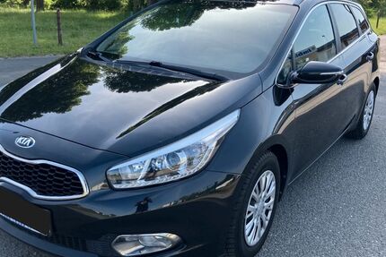 Kia ceed Sportswagon 70.000 km 10.299 &euro; Leuna 06237