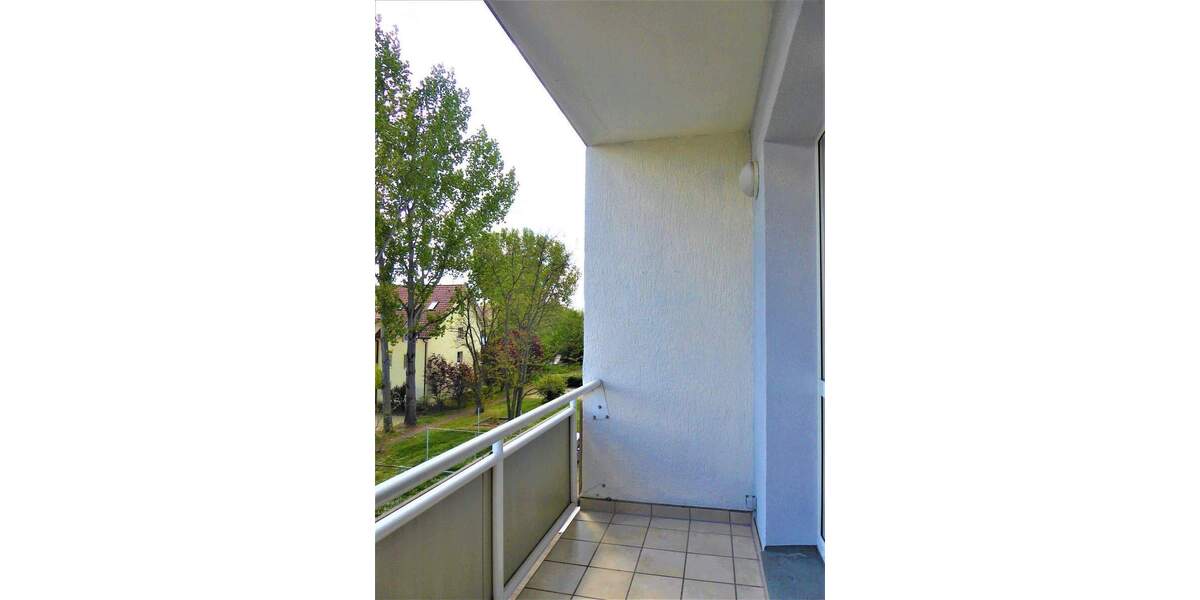 Etagenwohnung Bad Lauchstädt Kleinlauchstädt - 3 Zimmer, 58 m&sup2;, 379&euro; | Angebot:25985481