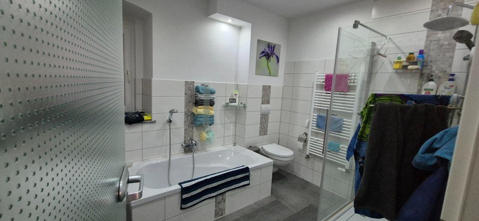 Einfamilienhaus Bad Lauchstädt - 6 Zimmer, 300 m&sup2;, 298.000&euro; | Angebot:25419216