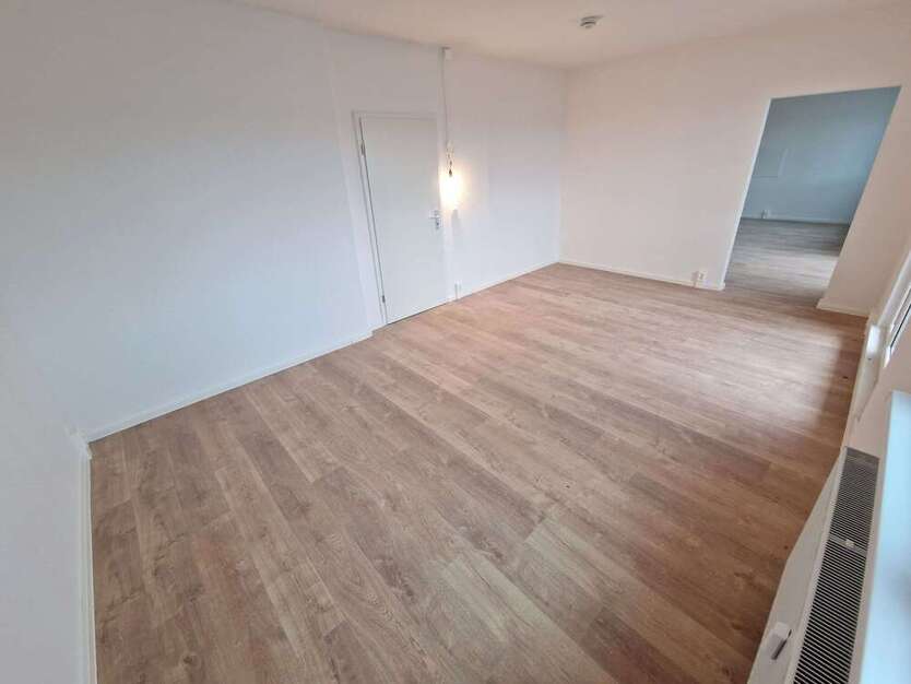 Wohnung zum Mieten in Halle 800 € 112 m²