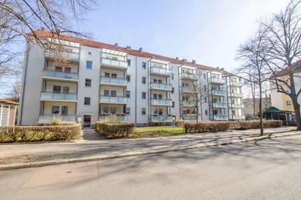 In der Herrichtung, 3 Zimmer mit Badewanne und Balkon 3 zimmer