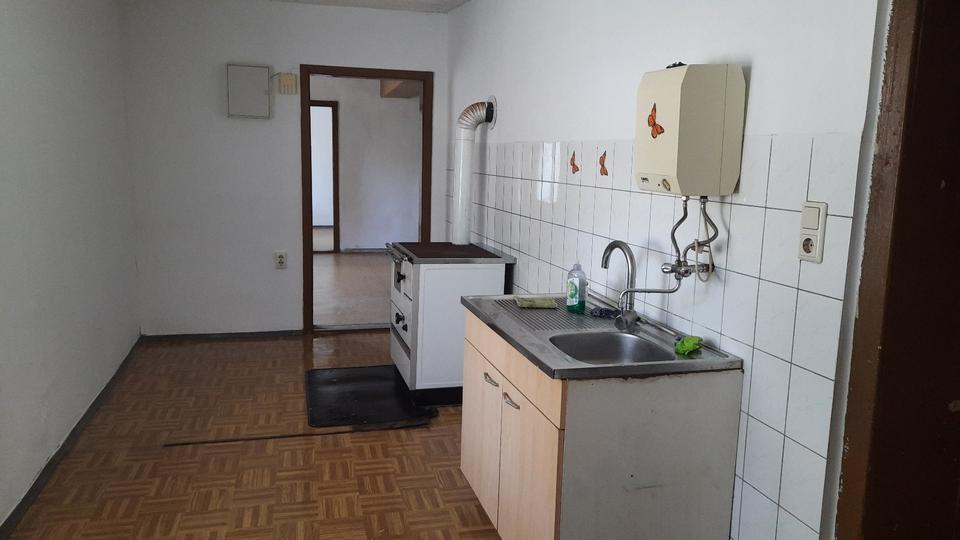 Erdgeschoßwohnung Salzatal - 3 Zimmer, 79 m&sup2;, 260&euro; | Angebot:25637923