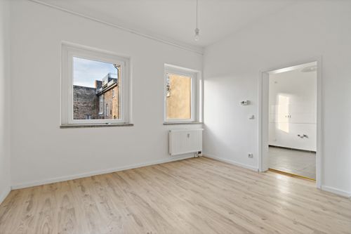 Etagenwohnung Halle (Saale) Büschdorf - 2.5 Zimmer, 73 m&sup2;, 559&euro; | Angebot:25540634