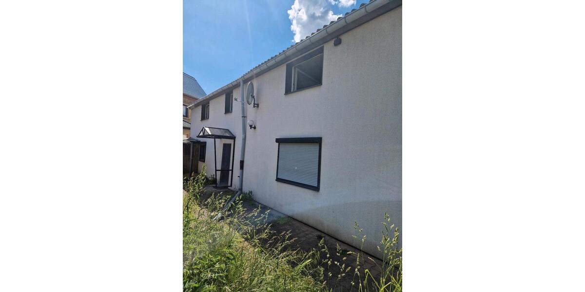 Einfamilienhaus Schkopau - 4 Zimmer, 94 m&sup2;, 89.000&euro; | Angebot:24852052