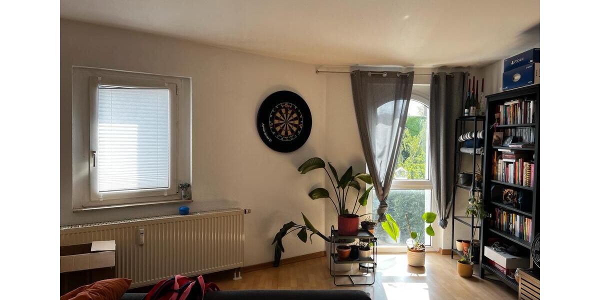 Dachgeschoßwohnung Halle (Saale) Am Wasserturm/Thaerviertel - 2.5 Zimmer, 96 m&sup2;, 750&euro; | Angebot:27627871
