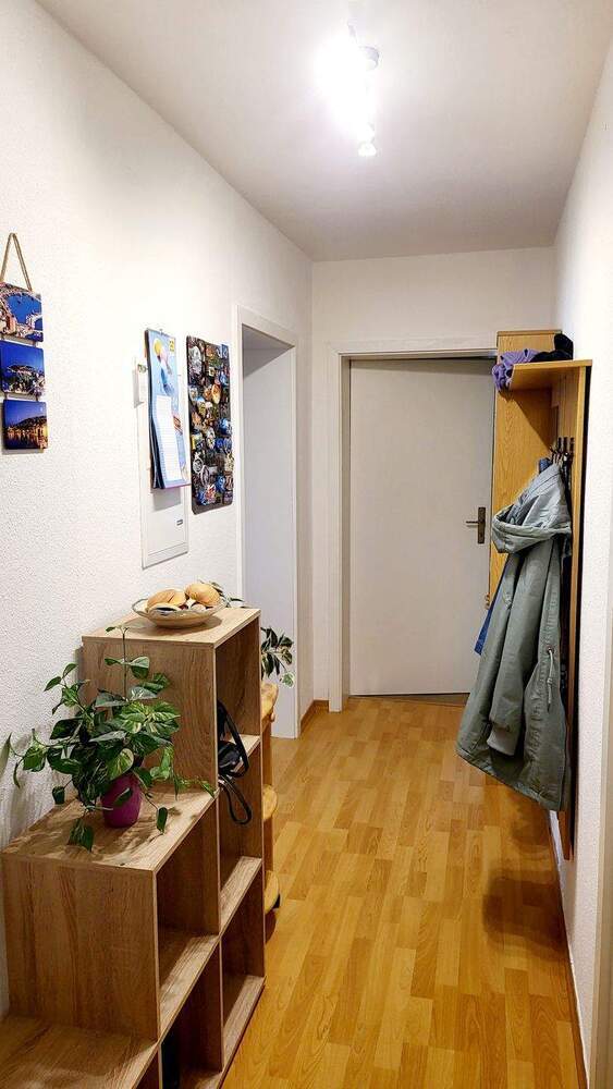 4-Raum-Wohnungruhige SiedlungGarage in TiefgarageBalkonInvestment!