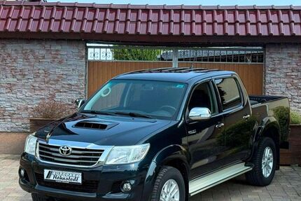 Toyota Hilux 99.837 km 28.999 &euro; Salzatal 06198