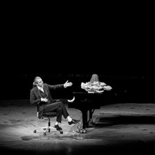 Hagen Rether - Liebe 16.04.2027 Steintor Variete Halle