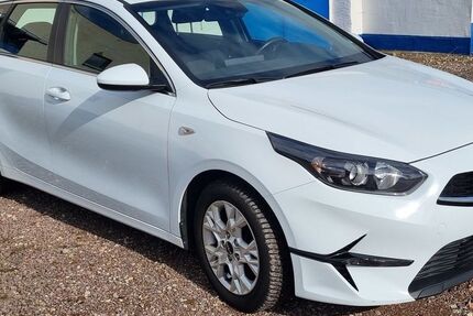 Kia ceed Sportswagon 84.700 km 15.490 &euro; Halle / Saale 06112