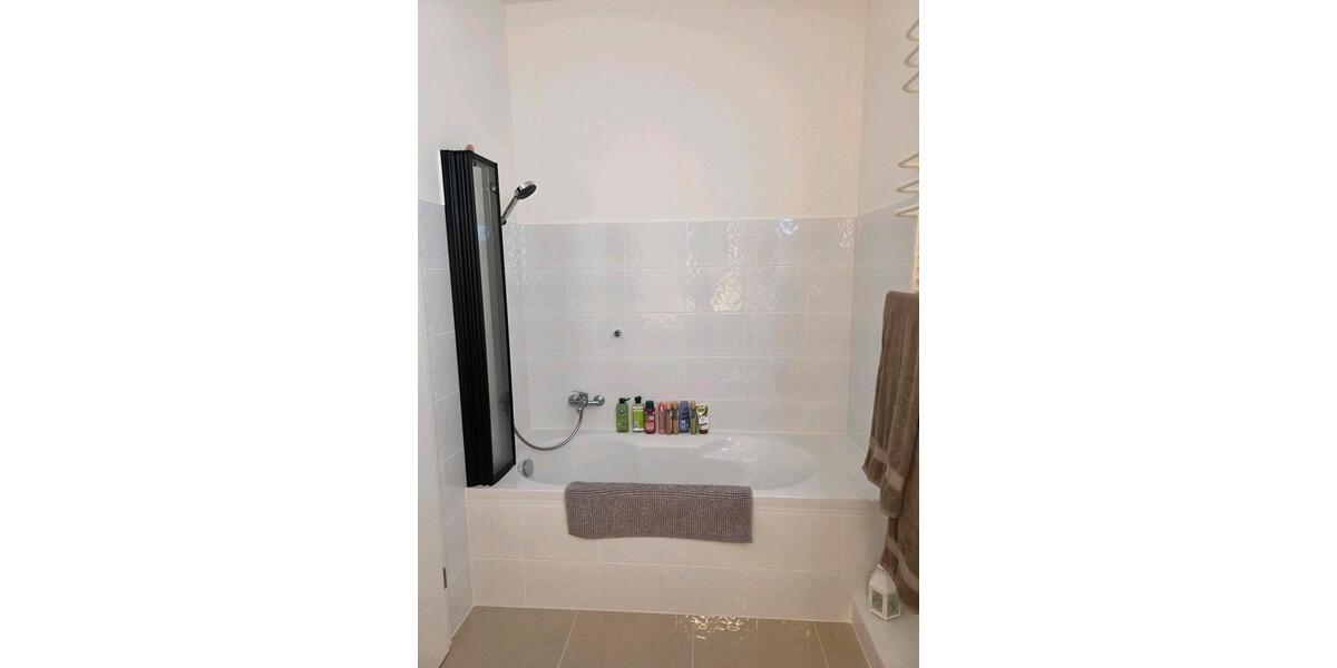 Etagenwohnung Bitterfeld-Wolfen Wolfen - 2 Zimmer, 62 m&sup2;, 105.000&euro; | Angebot:26900548