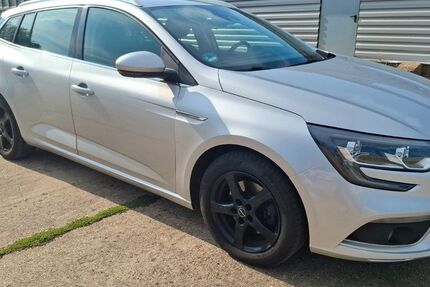 Renault Megane 185.766 km 7.499 &euro; Halle 06116