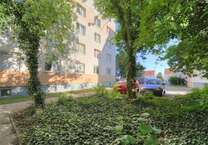 Wohnung zum Mieten in Halle 220 € 23.25 m²
