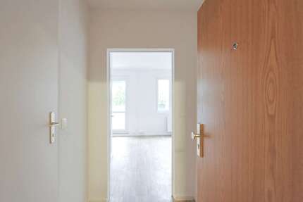 Wohnung Halle Lettin - 1 Zimmer, 31 m&sup2;, 250&euro; | Angebot:26869107