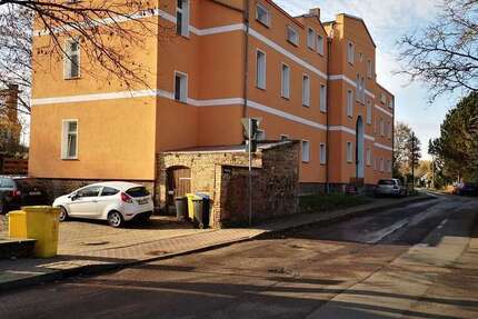Wohnung zum Mieten in Petersberg OT Wallwitz 365 € 48.1 m²