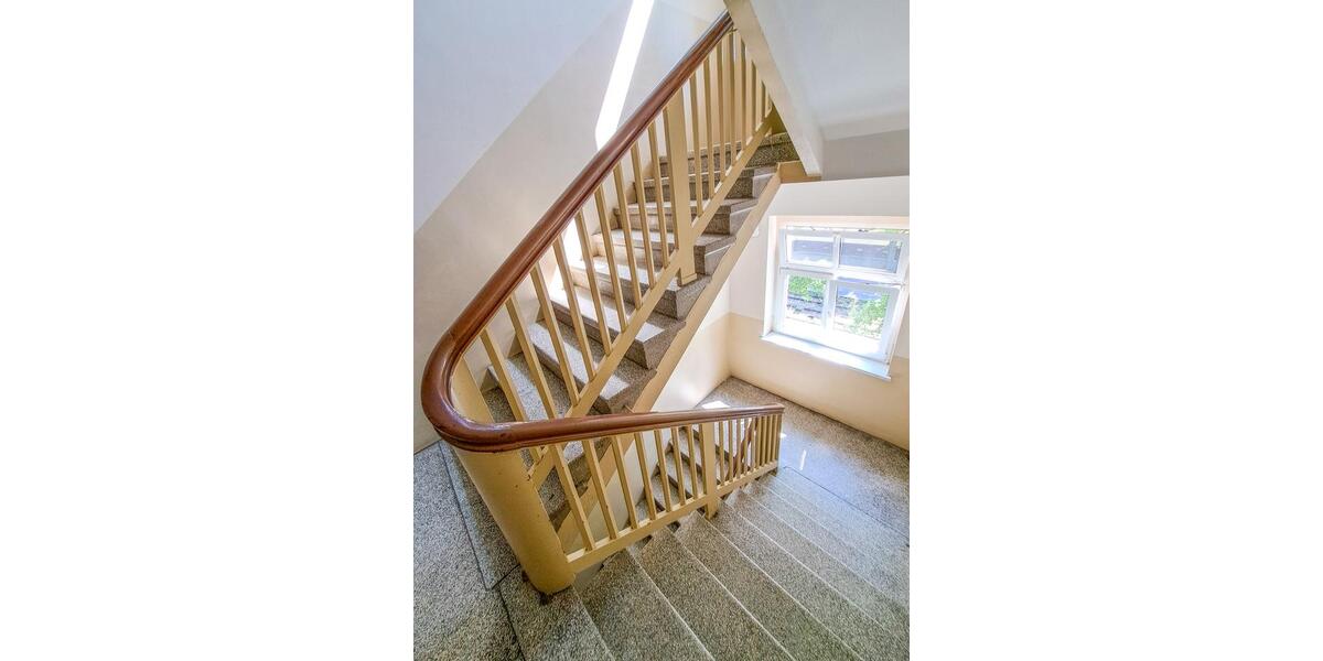 Dachgeschoßwohnung Halle (Saale) Damaschkestraße - 3 Zimmer, 72 m&sup2;, 700&euro; | Angebot:24590323