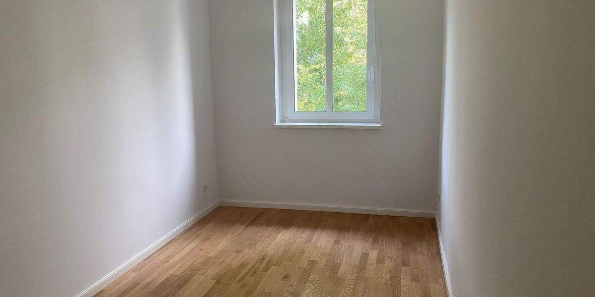 Etagenwohnung Halle (Saale) Innenstadt - 5 Zimmer, 117 m&sup2;, 1.455&euro; | Angebot:25797440