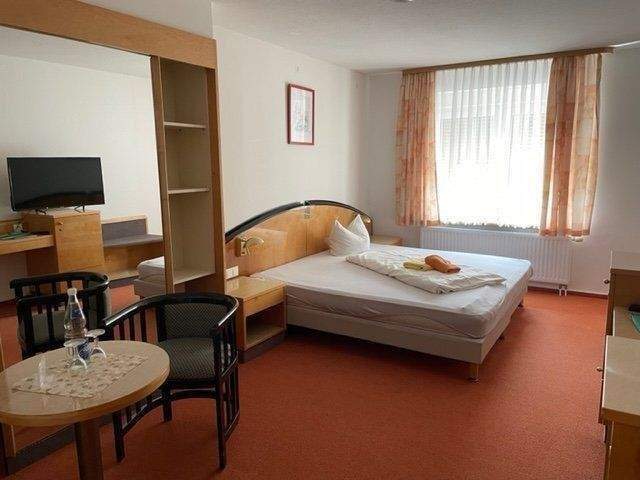 Gewerbeobjekt Seegebiet Mansfelder Land Stedten - 5 Zimmer, 699.000&euro; | Angebot:25249876