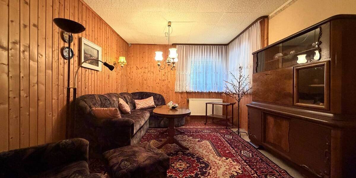 Doppelhaushälfte Bitterfeld-Wolfen Greppin - 4 Zimmer, 107 m&sup2;, 125.000&euro; | Angebot:26751001