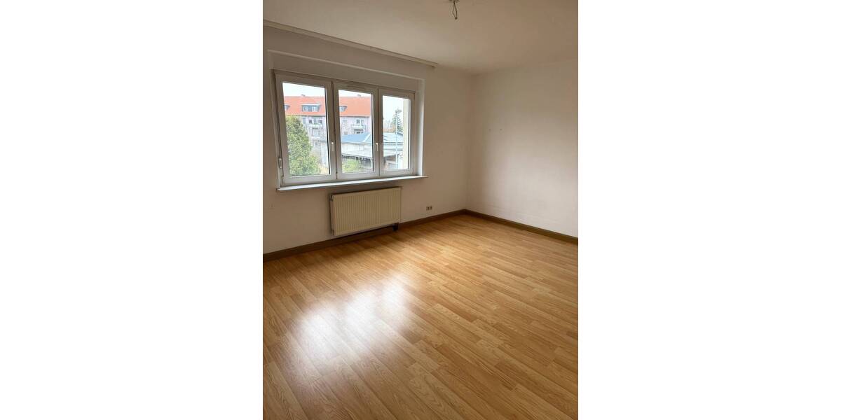 Etagenwohnung Bitterfeld-Wolfen Wolfen - 3 Zimmer, 85 m&sup2;, 500&euro; | Angebot:25736742