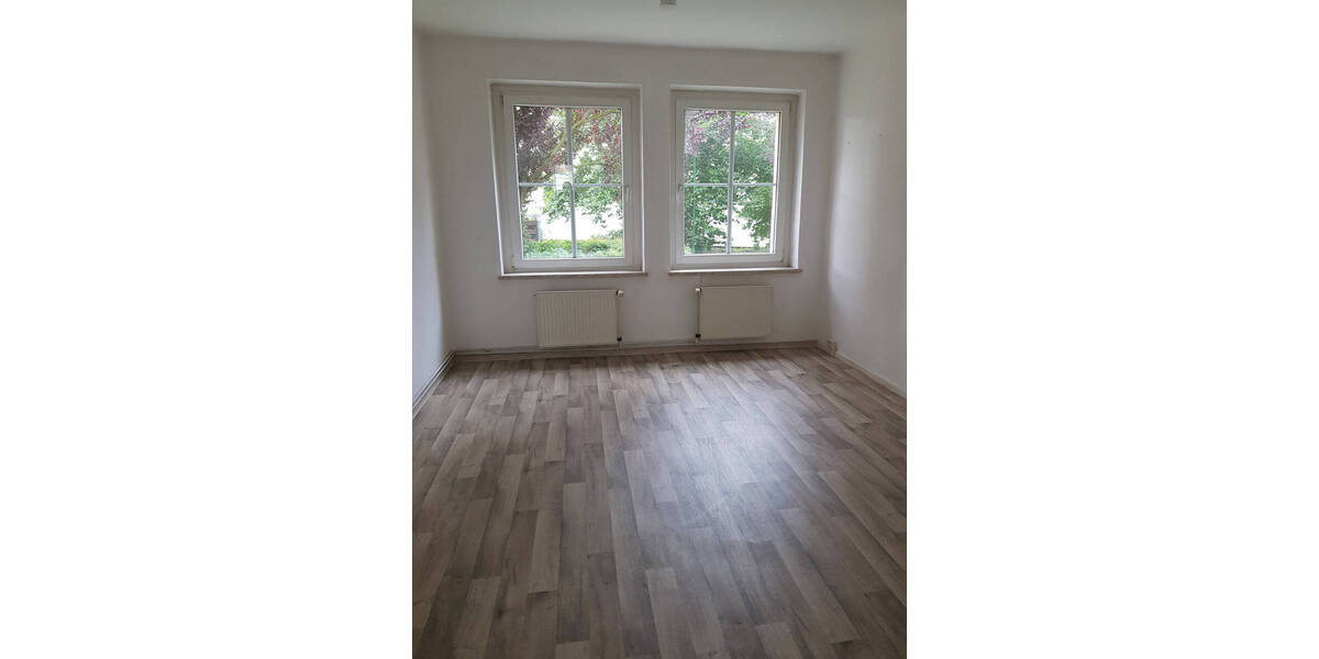 Etagenwohnung Braunsbedra Neumark - 2 Zimmer, 50 m&sup2;, 328&euro; | Angebot:26803941
