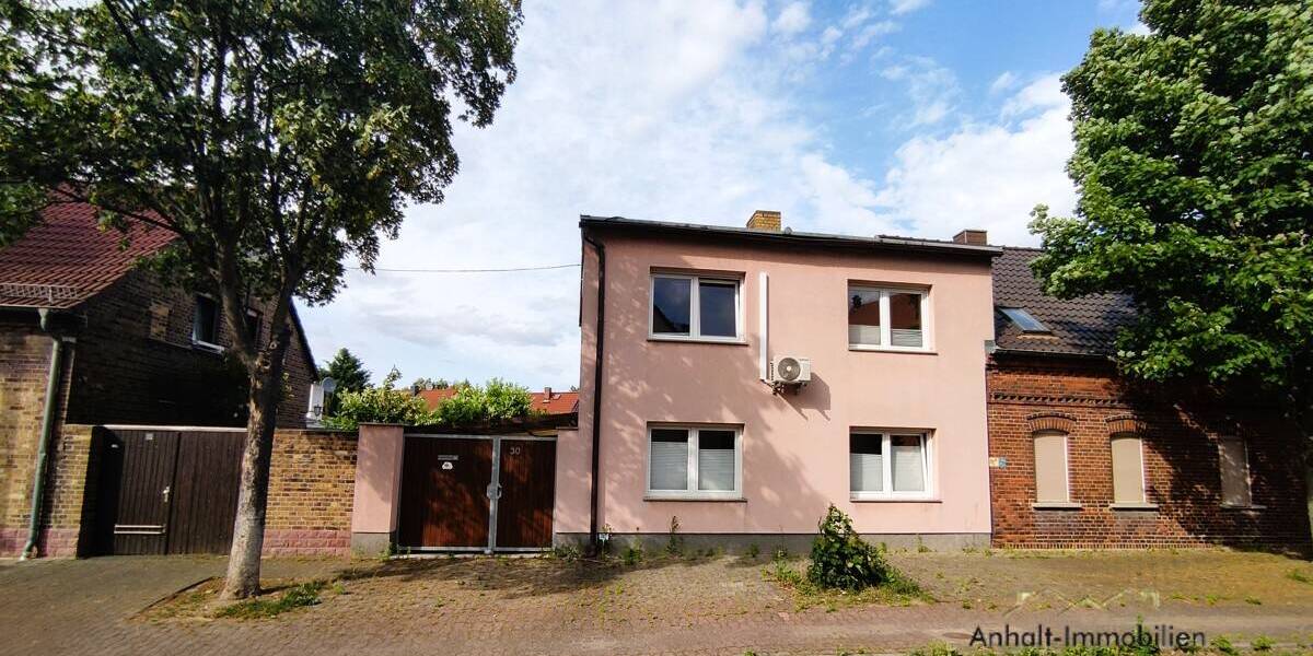 Doppelhaushälfte Bitterfeld-Wolfen Greppin - 4 Zimmer, 120 m&sup2;, 118.000&euro; | Angebot:25704653