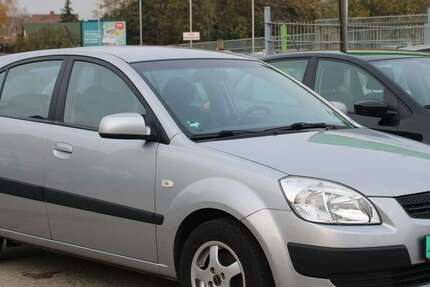 Kia Rio 90.500 km 3.150 &euro; Holleben bei Halle 06179