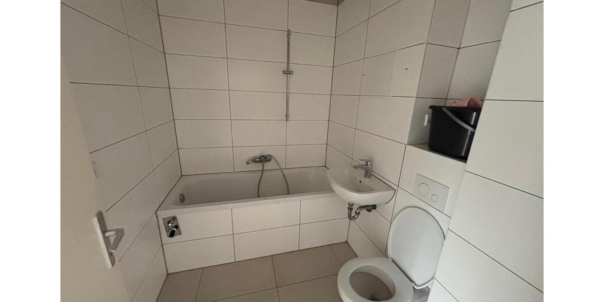 Etagenwohnung Halle (Saale) Halle-Neustadt - 3 Zimmer, 56 m&sup2;, 420&euro; | Angebot:25943676
