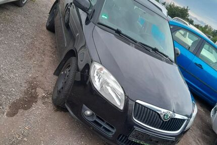 Skoda Fabia 163.000 km 1.499 &euro; Halle 06110