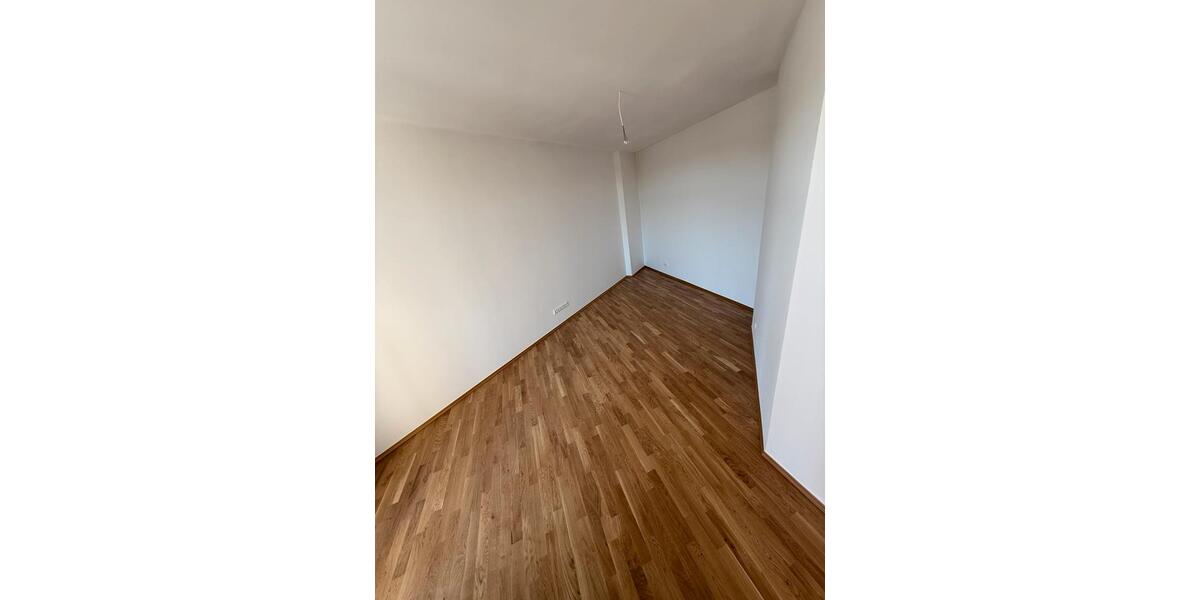 Etagenwohnung Halle (Saale) Büschdorf - 4 Zimmer, 91 m&sup2;, 1.038&euro; | Angebot:26606743