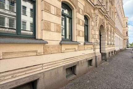 Wohnung zum Kaufen in Leipzig 150.000 € 70.87 m²