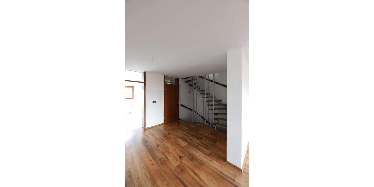 Reihenmittelhaus Kabelsketal Großkugel - 5 Zimmer, 109 m&sup2;, 199.800&euro; | Angebot:25682402