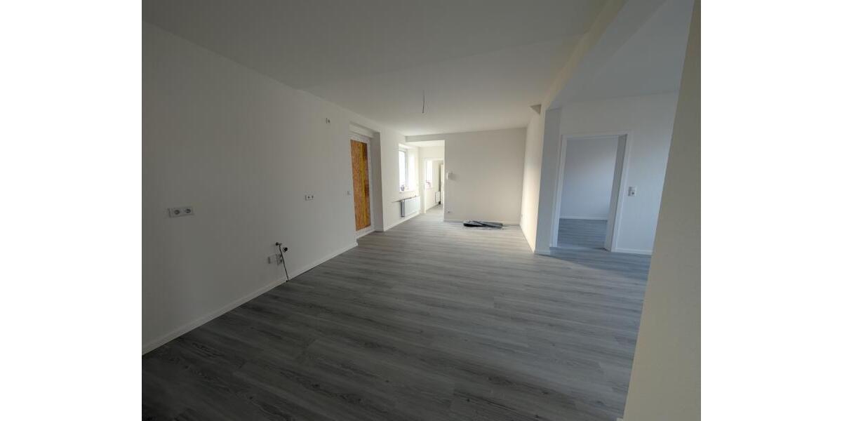 Dachgeschoßwohnung Eisleben (Lutherstadt) - 4 Zimmer, 97 m&sup2;, 740&euro; | Angebot:26348034