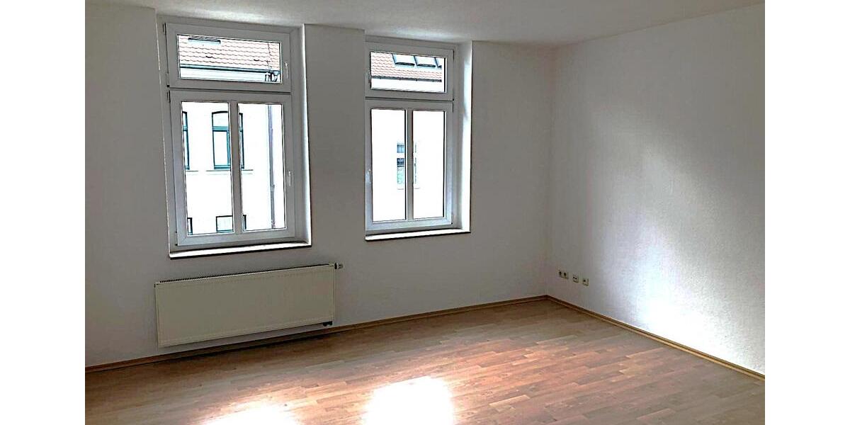 Etagenwohnung Halle (Saale) Damaschkestraße - 3 Zimmer, 82 m&sup2;, 700&euro; | Angebot:25791770
