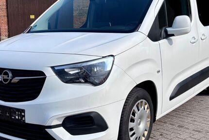 Opel Combo 214.400 km 8.190 &euro; Schkopau / OT Wallendorf 06258