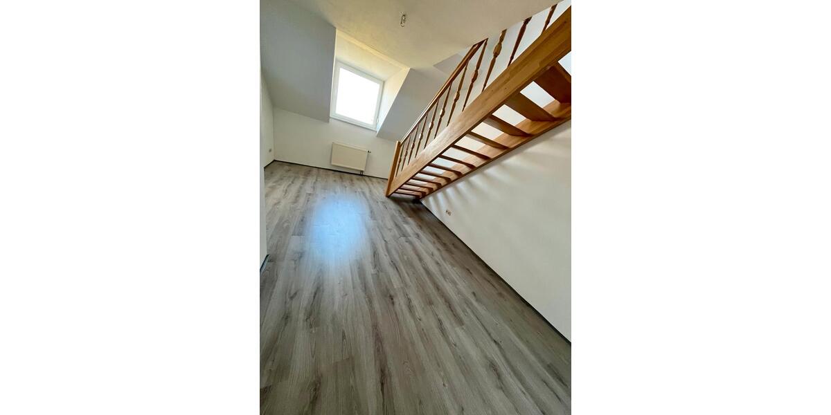 Doppelhaushälfte Markranstädt - 5 Zimmer, 180 m&sup2;, 1.500&euro; | Angebot:24720220