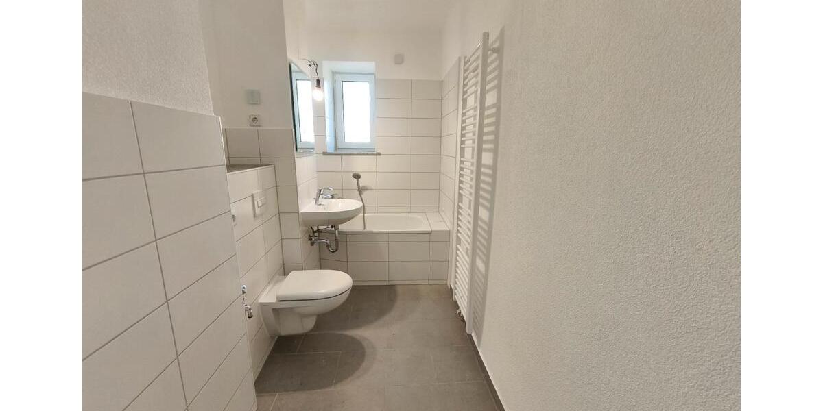 Viel Platz für Paare oder Familien- Erstbezug! 4 zimmer